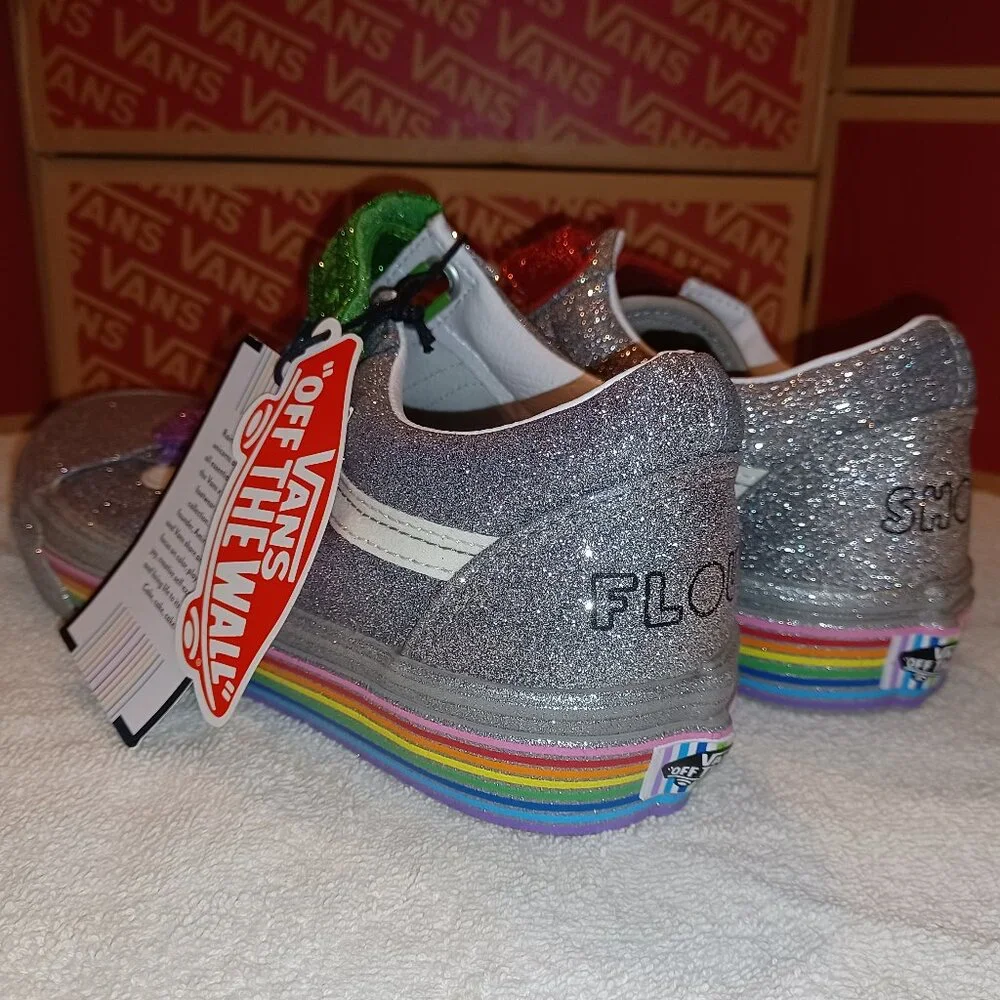 Vans Men's 4.5/Women's 6 Old Skool V Flour Shop Glitter